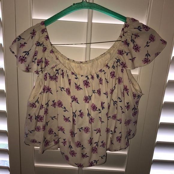 Tops - Forever 21 crop top